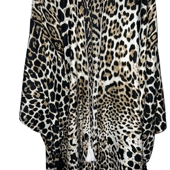 Leopard Print Kimono – One Size | Lightweight Layering Piece - Picture 7 of 15